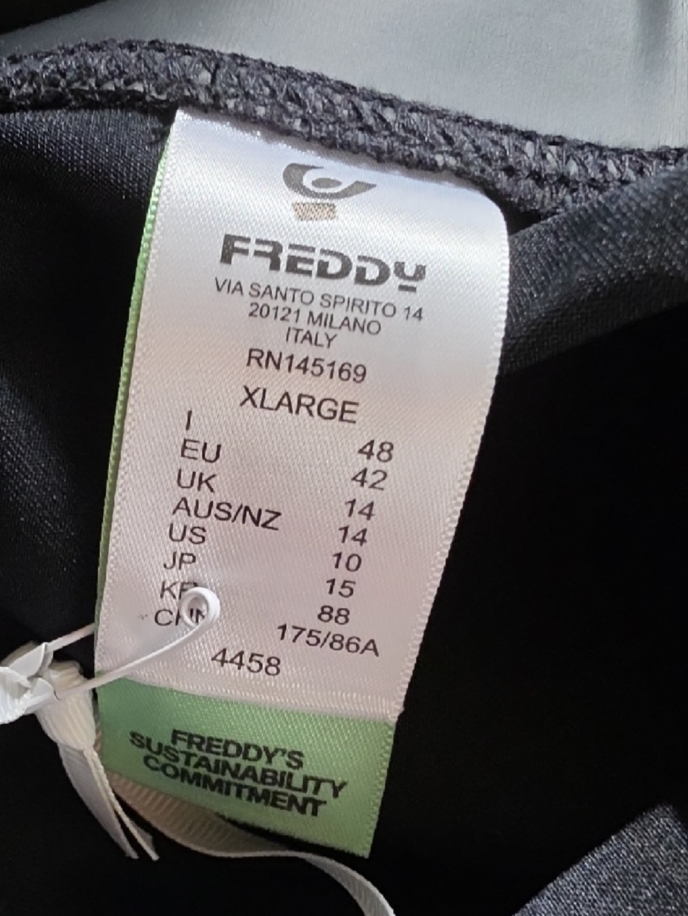 Freddy WRUP Black Faux Leather High Waisted Leggings 7/8 Length Size XL - Picture 10 of 11